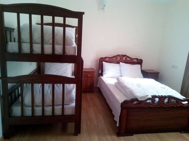 Отели типа «постель и завтрак» J&S Hotel Ванадзор-28